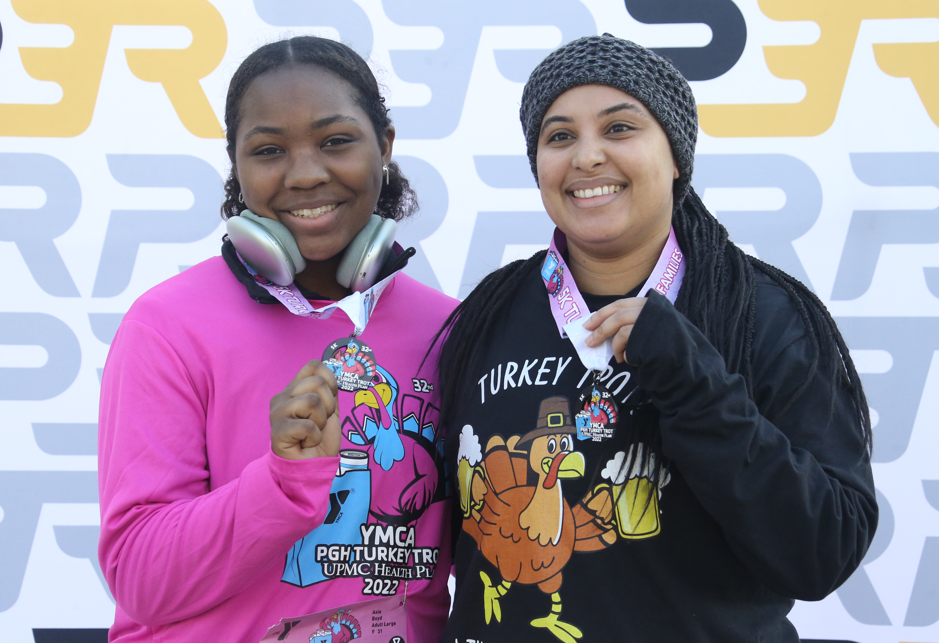 Two young women at the 2022 Turkey Trot