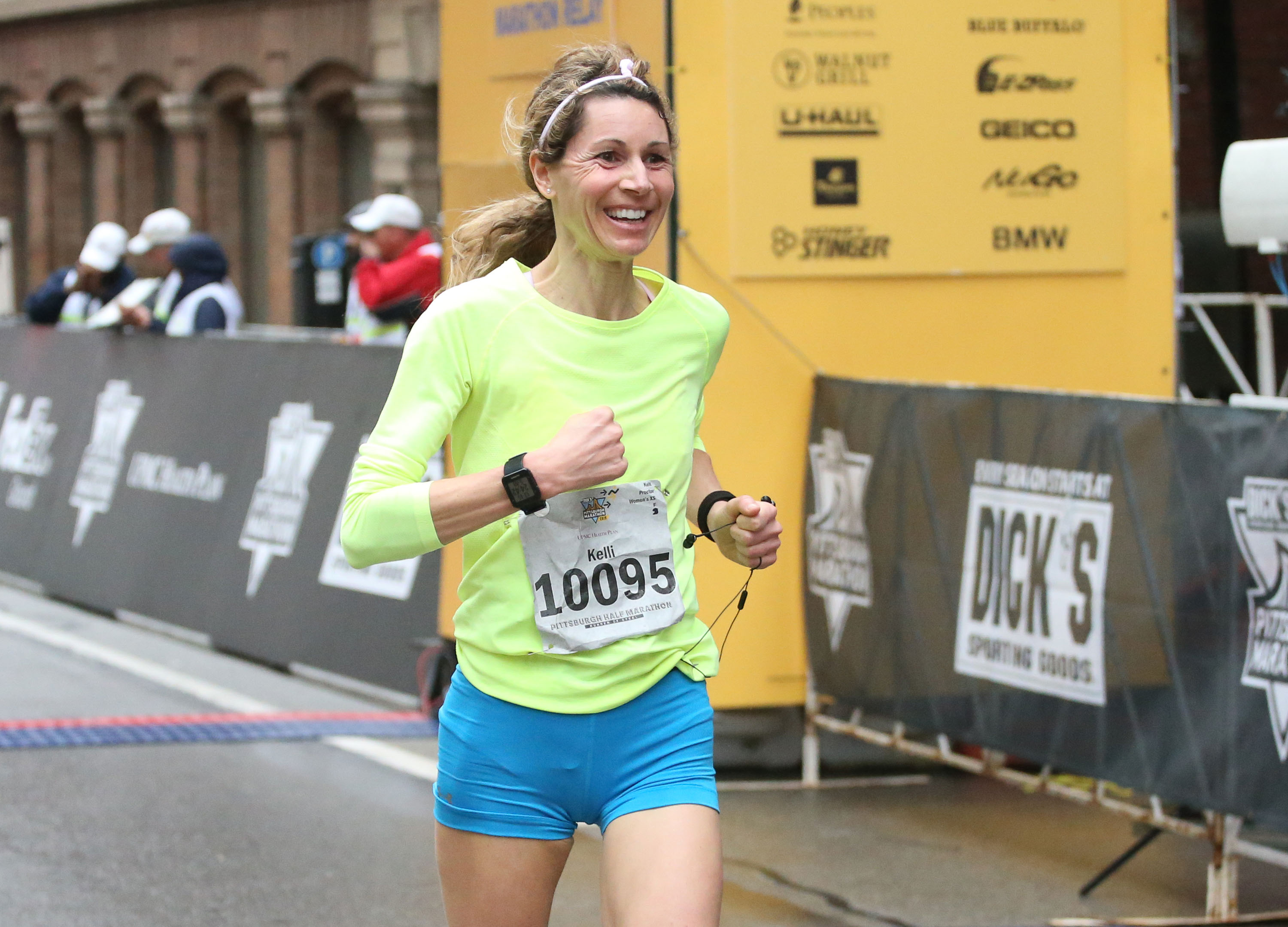 Runner in 2019 Pittsburgh Marathon